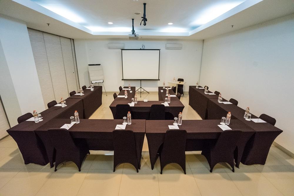 Amaris Hotel Pancoran Jakarta Exterior foto